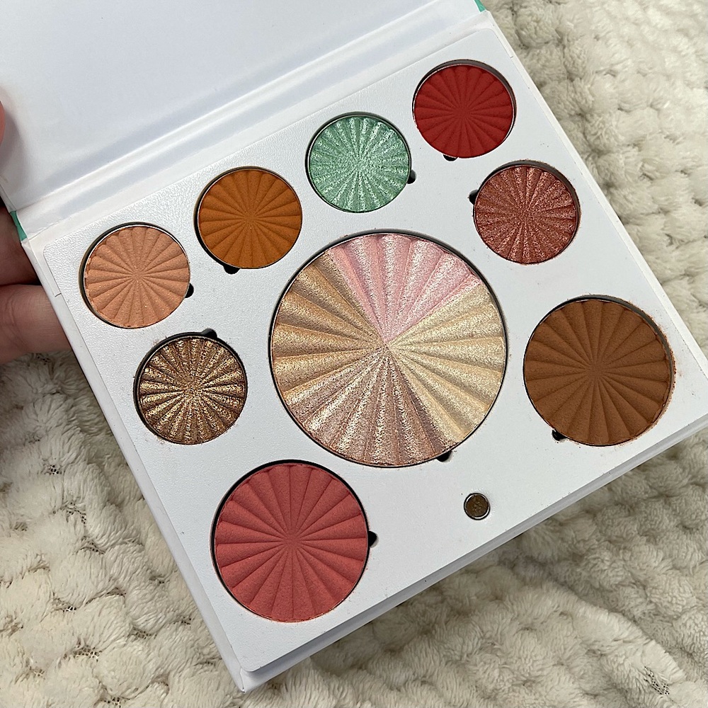 Ofra Good To Go Mini Mix Palette